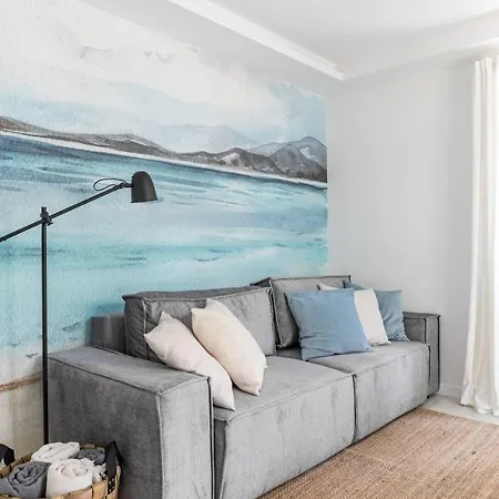 In Arbanija With Sea View, Terrace, Air Conditioning, Wifi 5139-2 트로기르