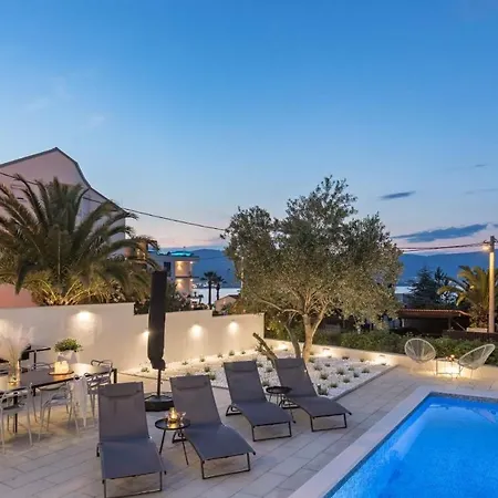 In Arbanija With Sea View, Terrace, Air Conditioning, Wifi 5139-2 * Trogir