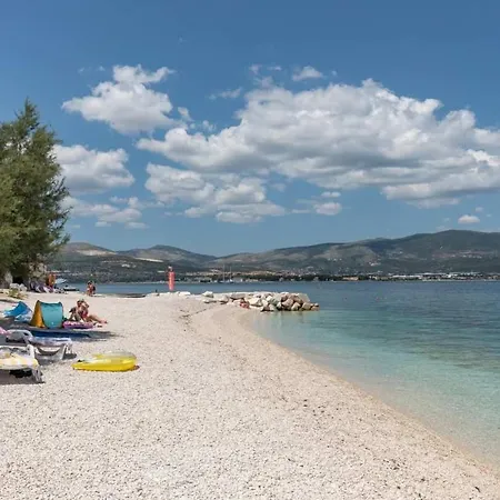 شقة In Arbanija With Sea View, Terrace, Air Conditioning, Wifi 5139-2 *