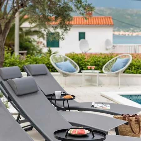 Appartement In Arbanija With Sea View, Terrace, Air Conditioning, Wifi 5139-2 *