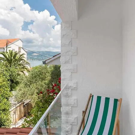 In Arbanija With Sea View, Terrace, Air Conditioning, Wifi 5139-2 *